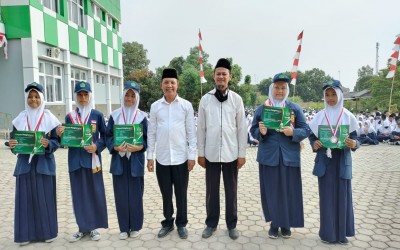 APRESIASI SISWA BERPRESTASI